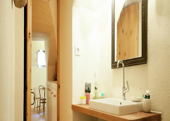 In Near The * Жирона