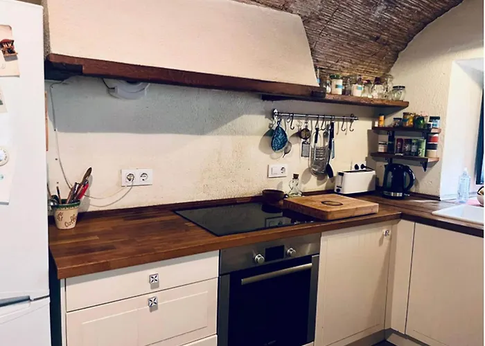 In Near The Διαμέρισμα Χιρόνα